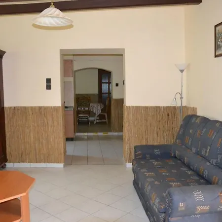 Arany Tisza Apartmanhaz Poroszlo Exterior photo