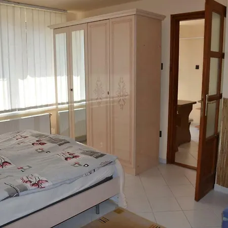 Arany Tisza Apartmanhaz Poroszlo Exterior photo
