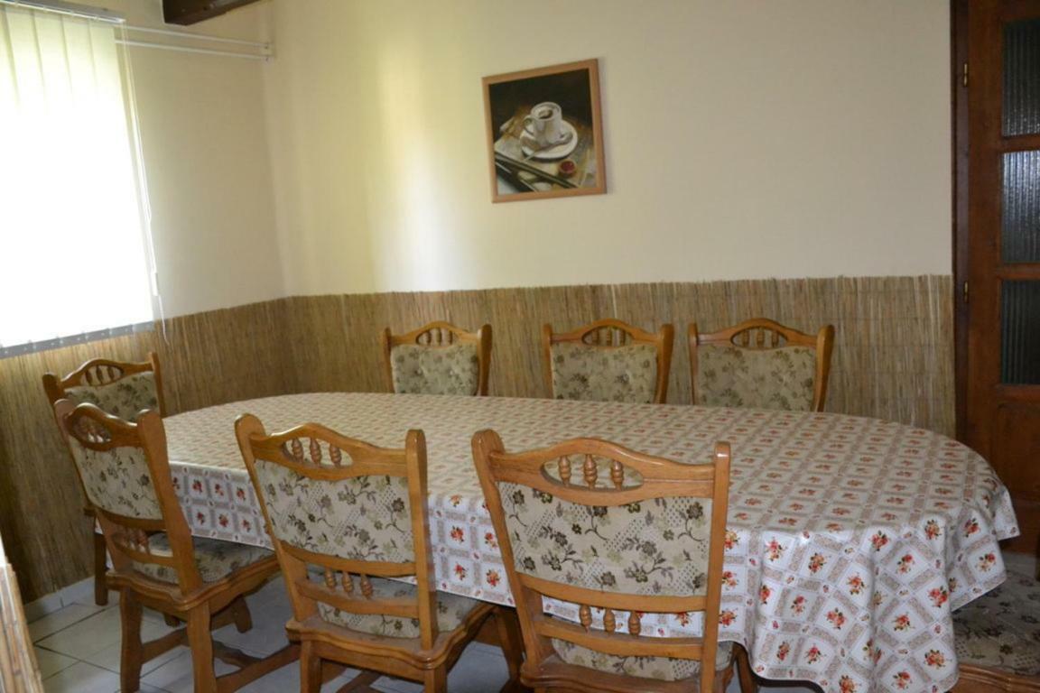 Arany Tisza Apartmanhaz Apartment
