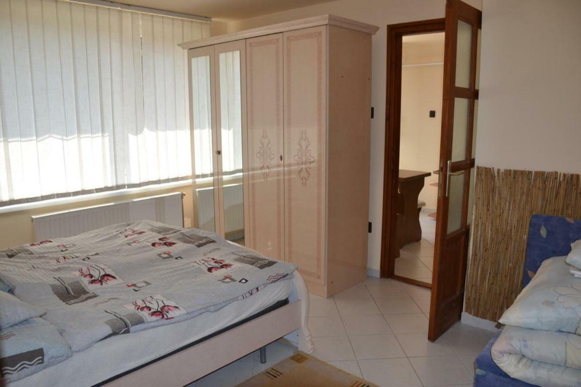 Arany Tisza Apartmanhaz Apartment