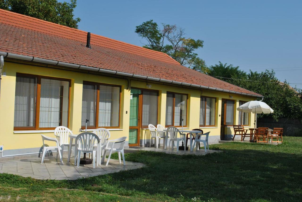 Arany Tisza Apartmanhaz Apartment *